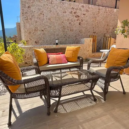 Zeus Doga Manzarali 8 Kisilik Villa *