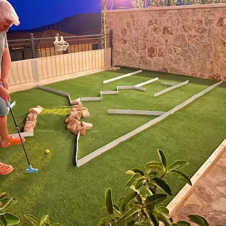 Zeus Doga Manzarali 8 Kisilik Villa *