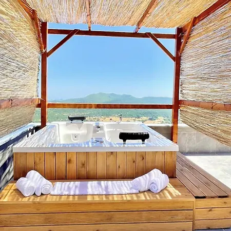 Zeus Doga Manzarali 8 Kisilik Villa Eskiomerler